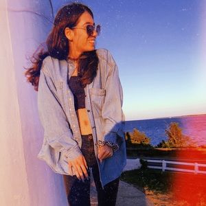 Meet your Posher, Liz